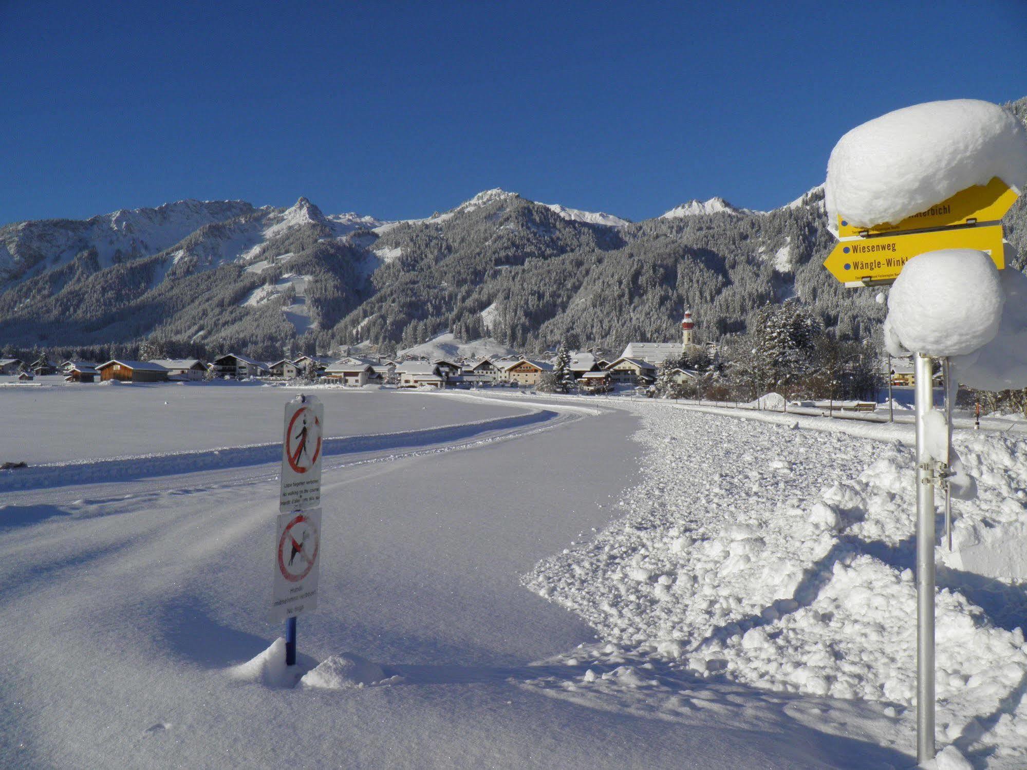 Alpenhof Waengle Aparthotel Reutte Exterior foto